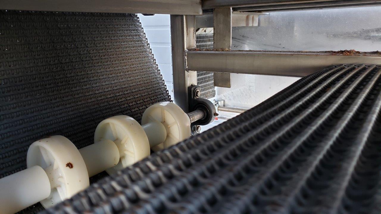 Used 15′ & 17′ SS Food-Grade Intralox Conveyors