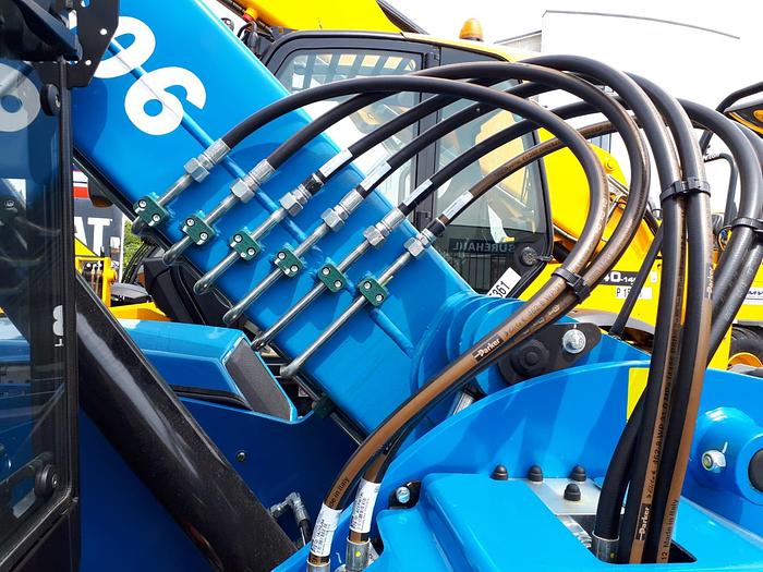 Used Genie 2506