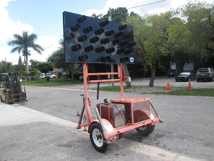 Used Wanco Diesel Powered Arrow Board for Sale in Bradenton, Florida