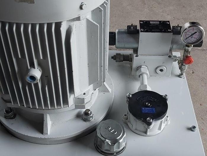 Usado Hydraulikaggregat, 50l/min, 100L, 130 bar, 11 KW, Eurofluid,  gebraucht-Top