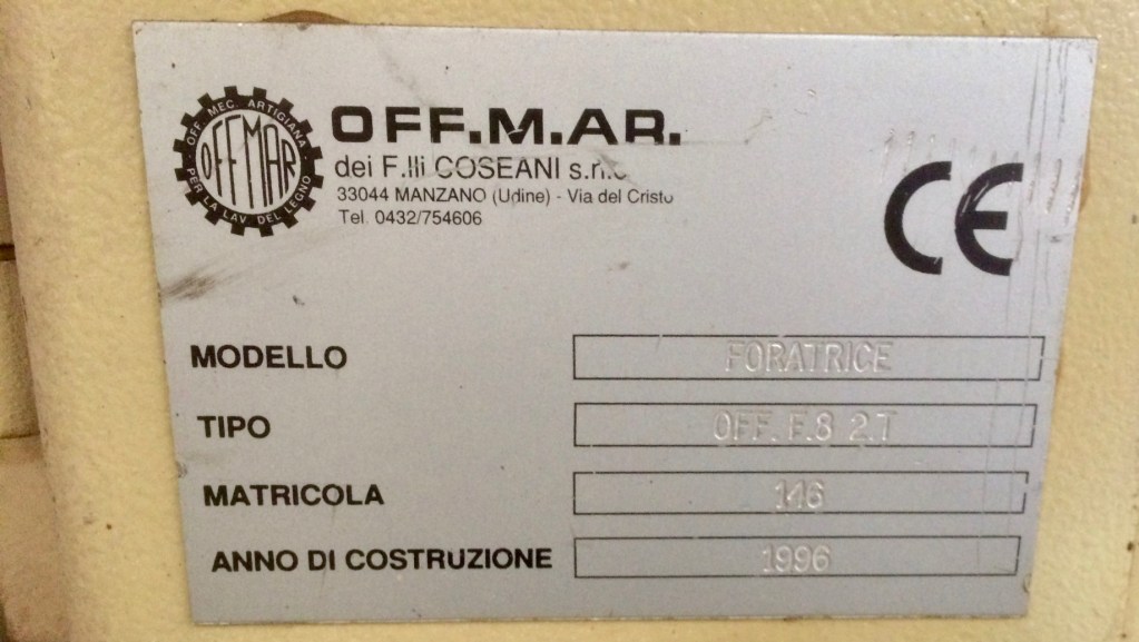 Usato 1996 Foratrice – troncatrice verticale per tavoli