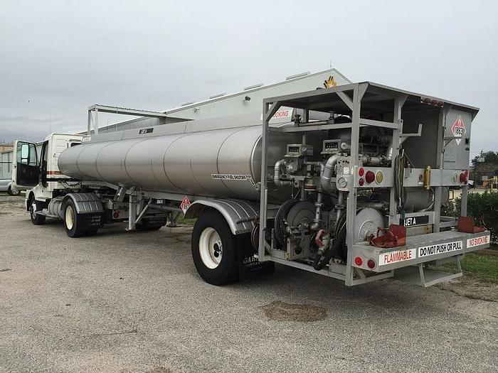 Used Unit #5100W 1997 Volvo chassis and 1989 Garsite trailer.