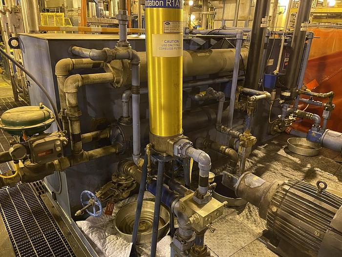 Used MOBIL HYDRAULIC OIL GEAR