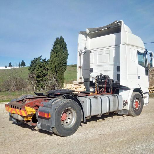 Usado 2001 IVECO Eurostar 440E43T tractor unit