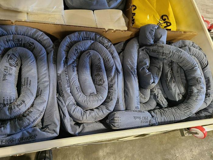 New Pig Spill Kit Extra Large Response Cart MRO KIT204 02 Absorbs up to 143 gal