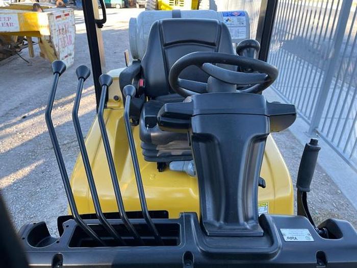 Used 2011 Yale GLC060VX Forklift