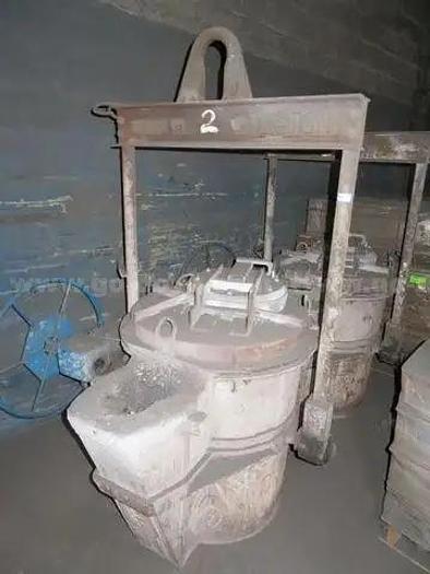 Used MODERN POURING LADLE