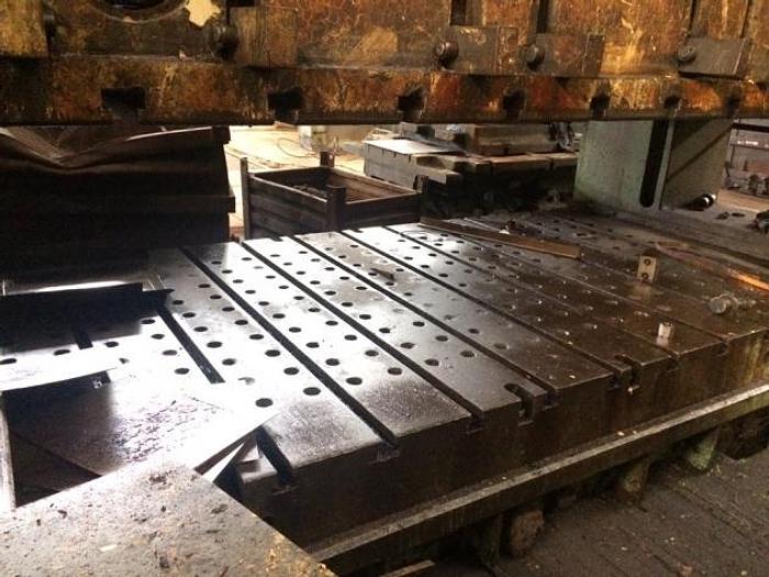 Used 1967 TMP VORONEZH K665 (800T) 4–crank closed simple-action press