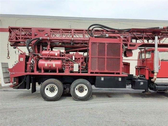 Used 2000 Ingersoll-Rand T3W Drill Rig