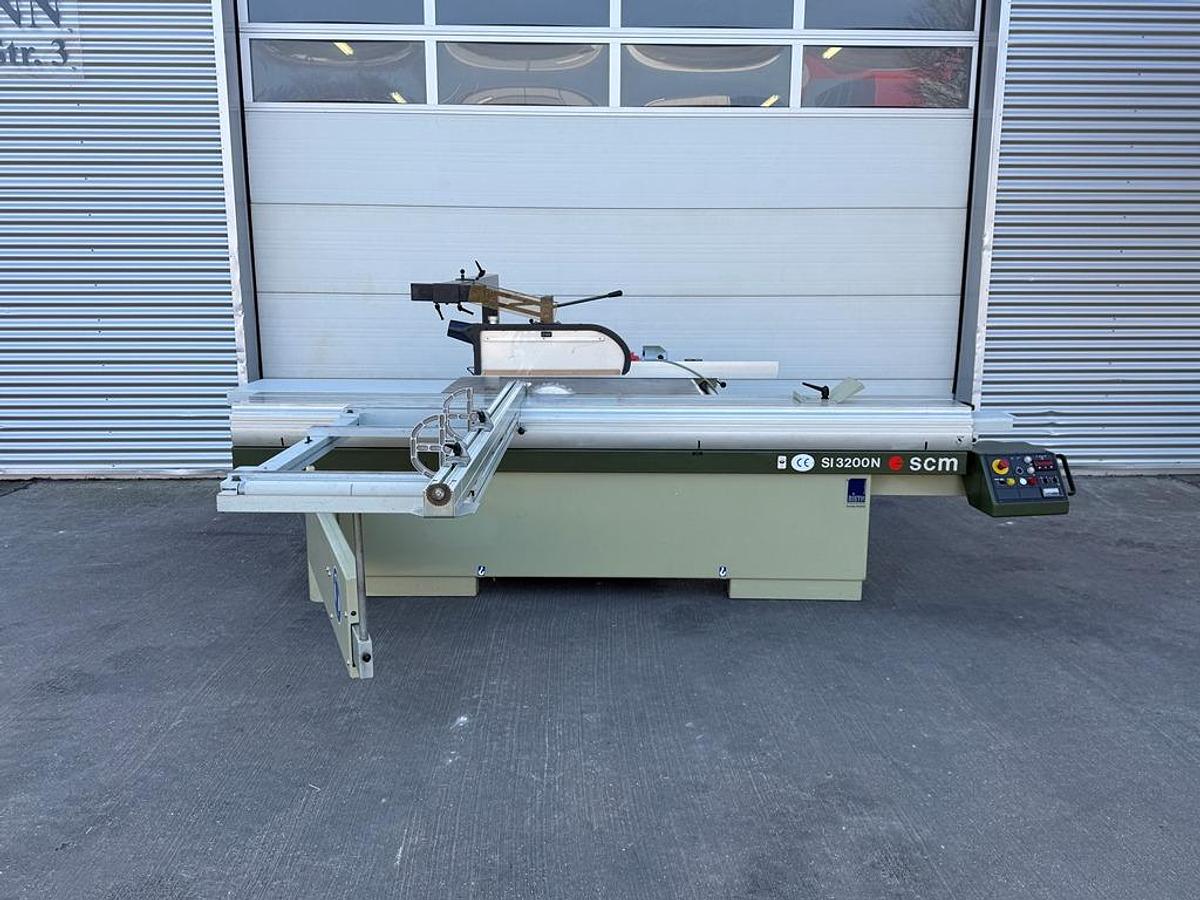 Gebraucht Formatkreissäge SCM SI 3200 N