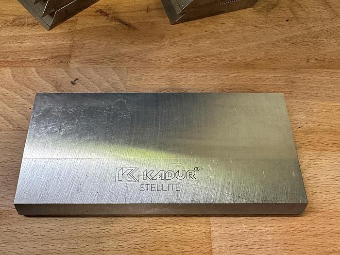 Neuwertig Posten Blankett Messer Kadur, Rückenverzahnt