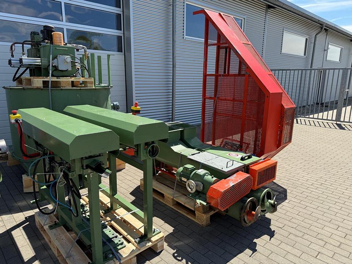 Gebraucht 2 x Briketttierpresse Valmac // Ascot
