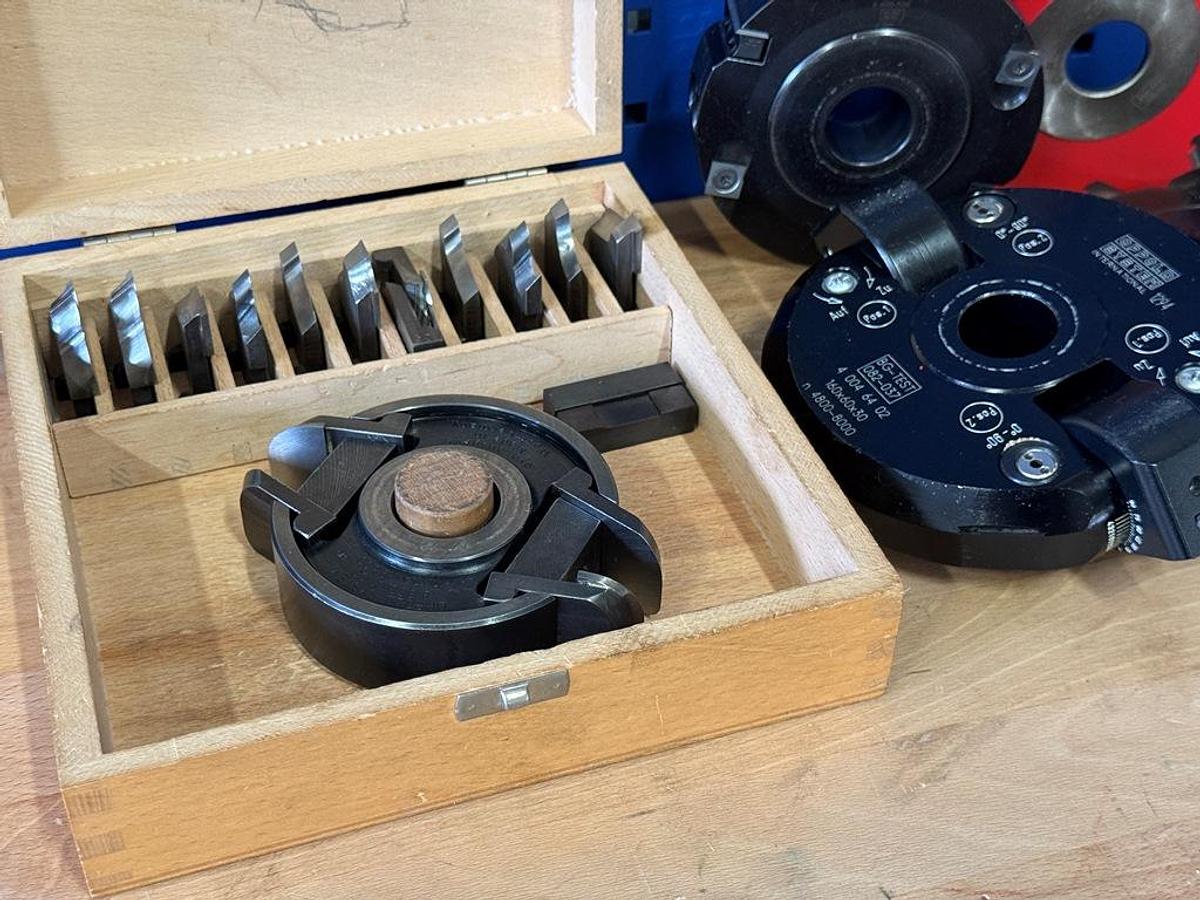 Gebraucht Posten Werkzeuge für Tischfräsen