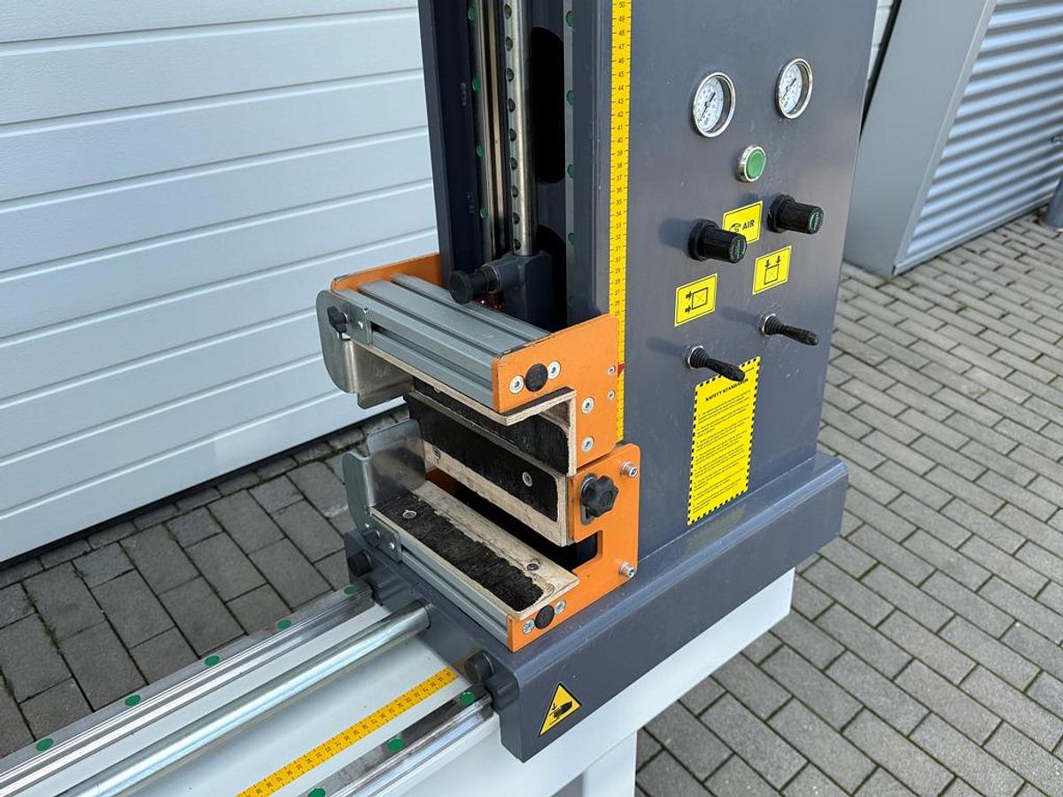 Gebraucht Pneumatische Schubkasten- und Türenpresse Dynma BOX-V3.0