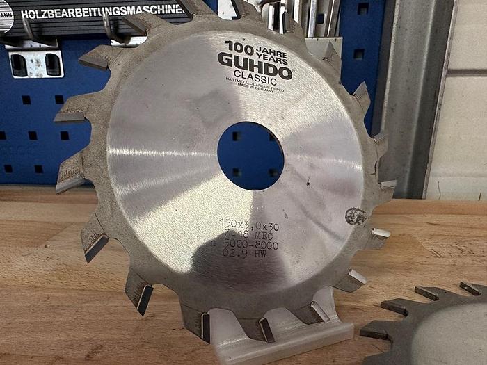 Gebraucht Zwei Nutkreissägen Guhdo