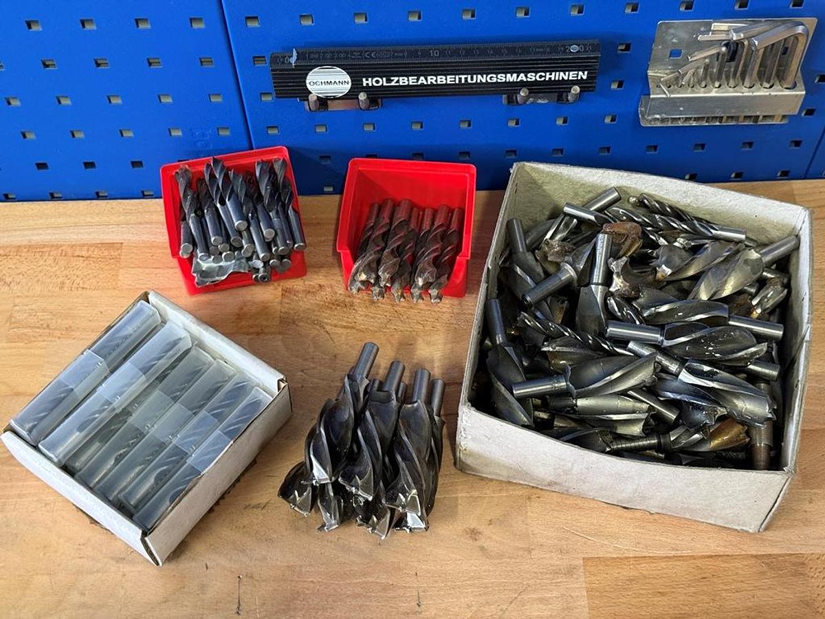 Gebraucht Posten neuwertige und gebrauchte Holz Bohrer