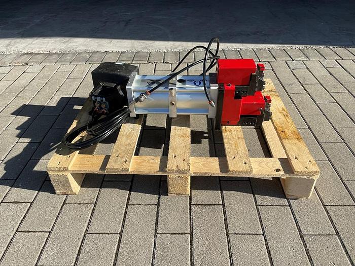Gebraucht Beschlagstanze ROTO / Comall Typ 305645 / 65594