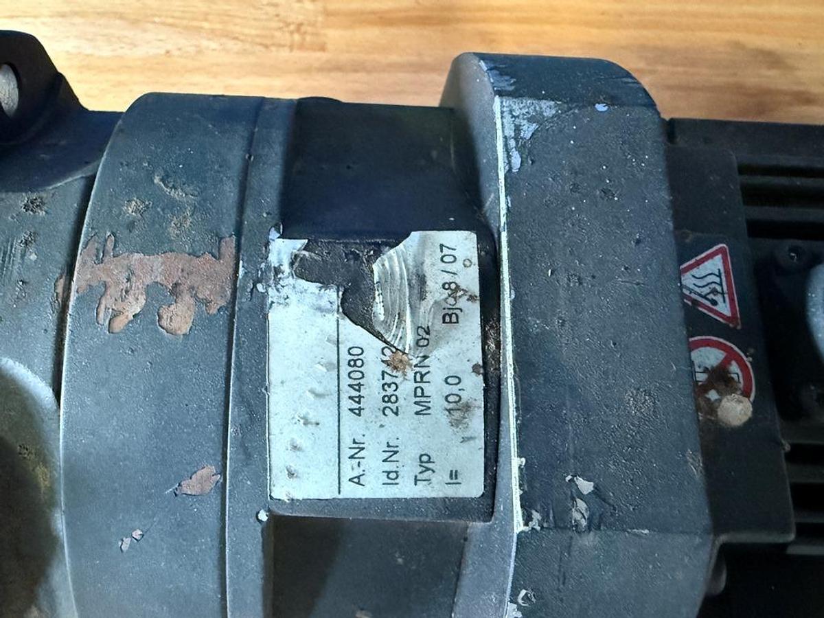 Gebraucht 1000242 Elektromotor Lenze MDSKSRS056-33