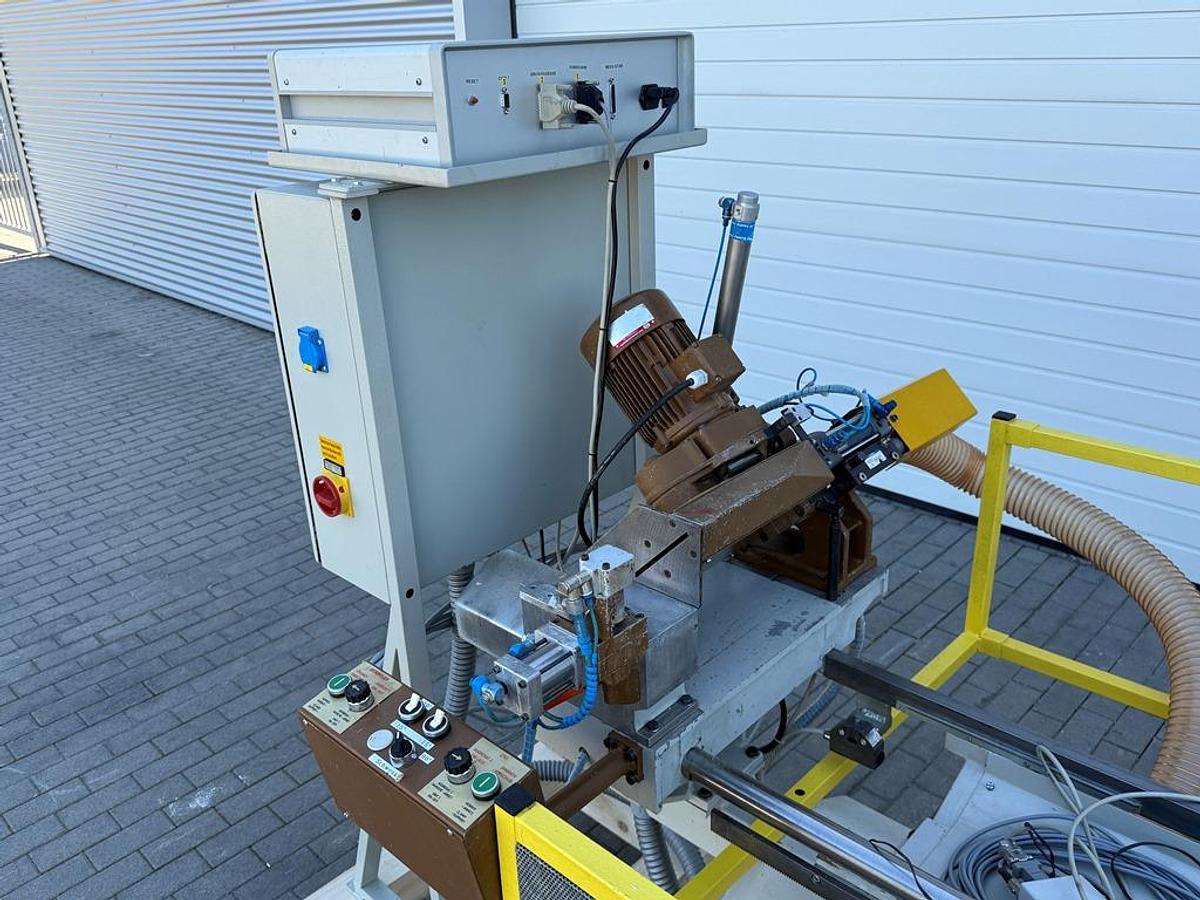 Gebraucht Doppelgehrungskreissäge Striffler 2750-E