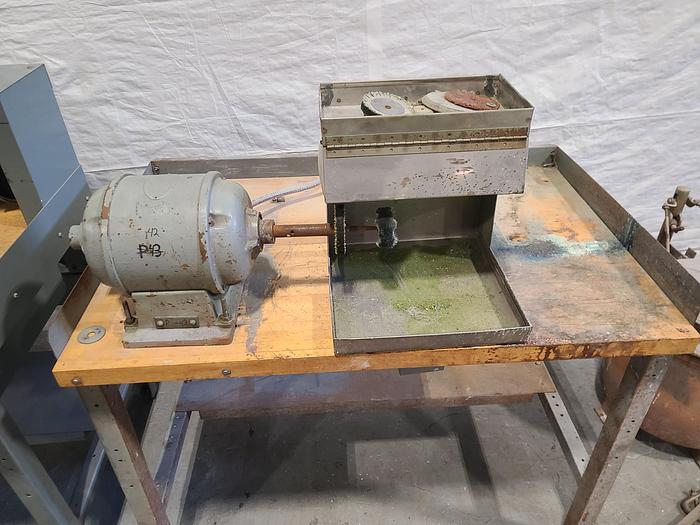 Used Tabletop Sanding / Grinding Machine