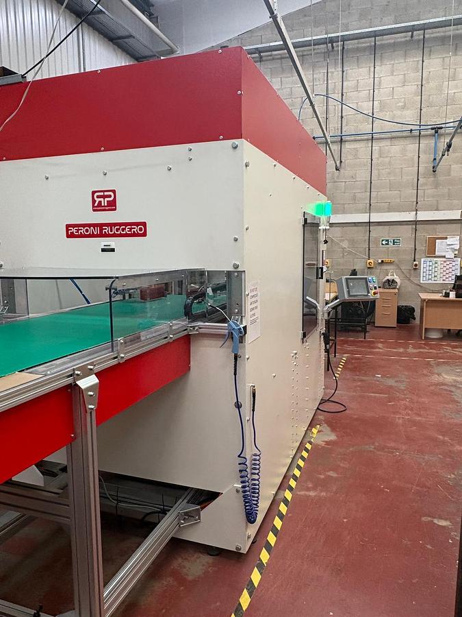 Used Peroni Box Wrapper 24