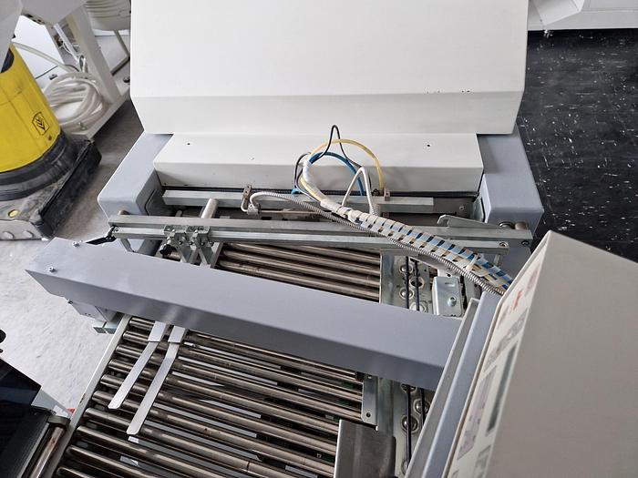 Used 2003 MB CAS 52 442 B automatic folding machine