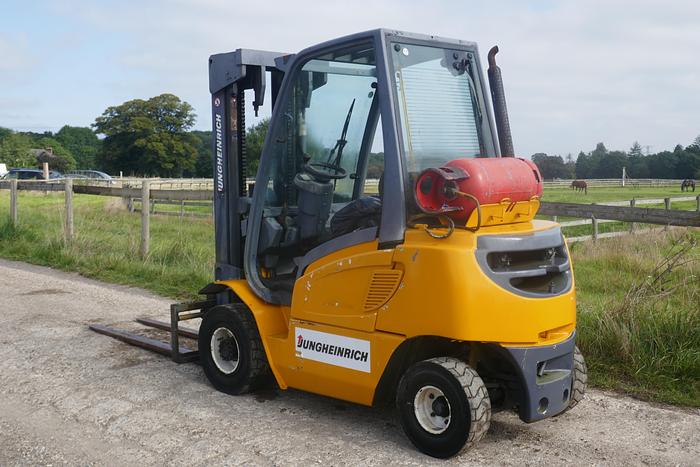 Used JUNGHEINRICH 2.5T FORKLIFT