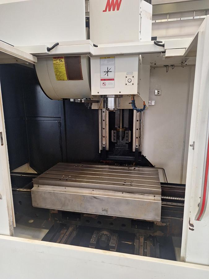 Usato CENTRO DI LAVORO NEWEY VM 1155 S USATO