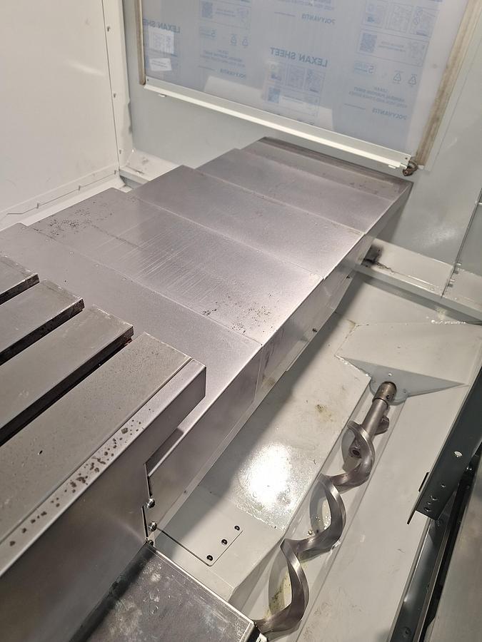 Usato CENTRO DI LAVORO VERTICALE HAAS VF-4 USATO