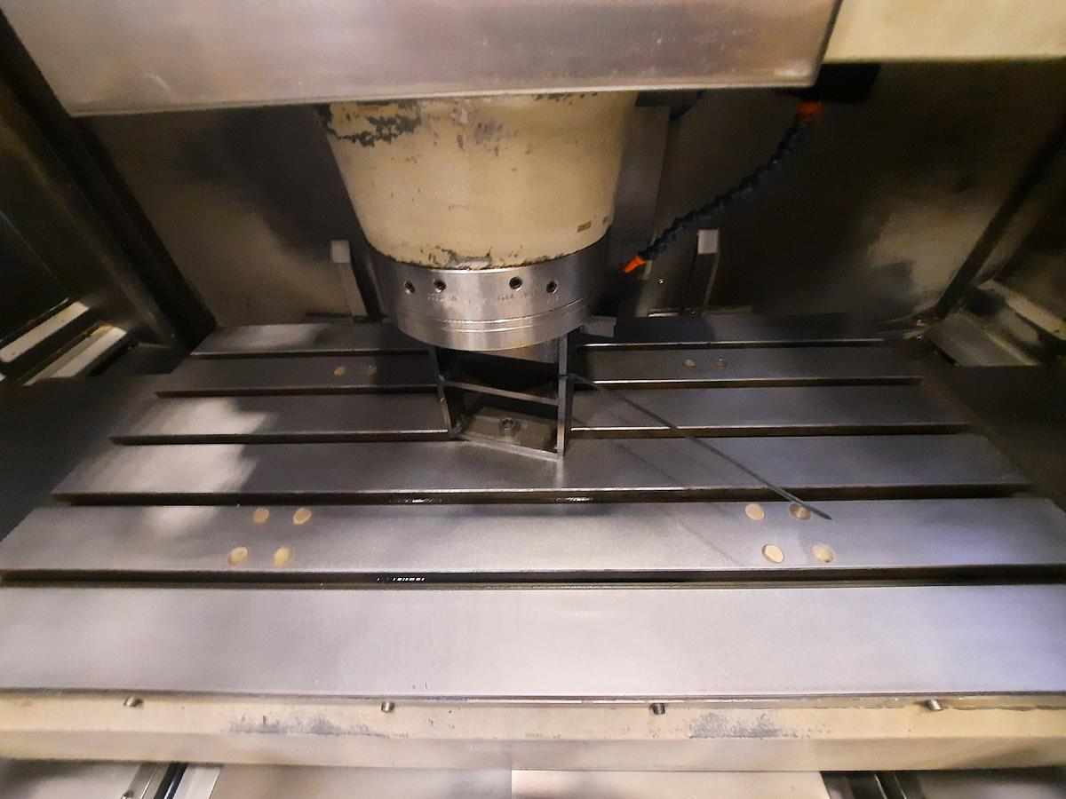 Usato CENTRO DI LAVORO BRIDGEPORT XR 1000