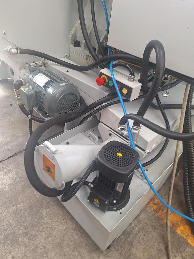 Usato CENTRO DI LAVORO VERTICALE BRIDGEPORT GX 480 USATO