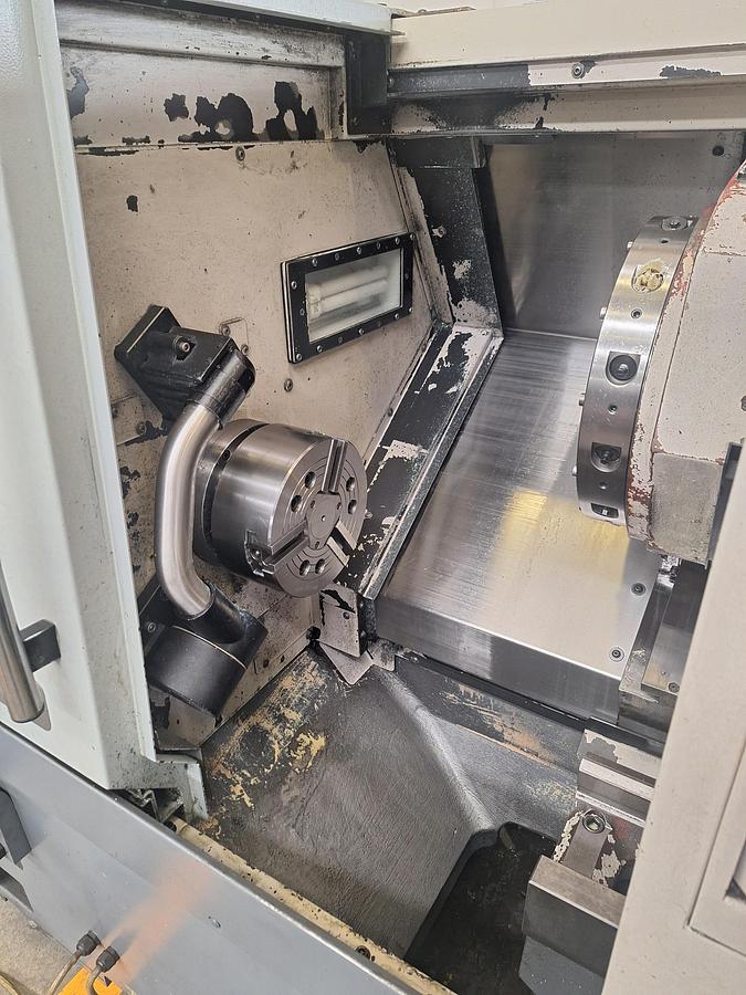 Usato TORNIO OKUMA GENOS L200 E-M USATO