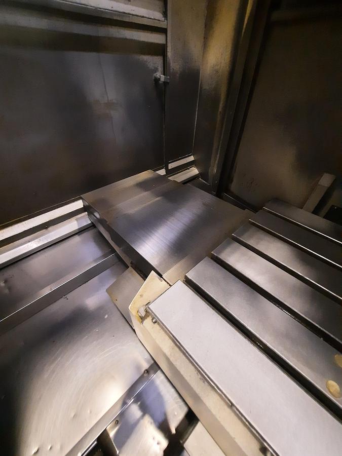 Usato CENTRO DI LAVORO BRIDGEPORT XR 1000