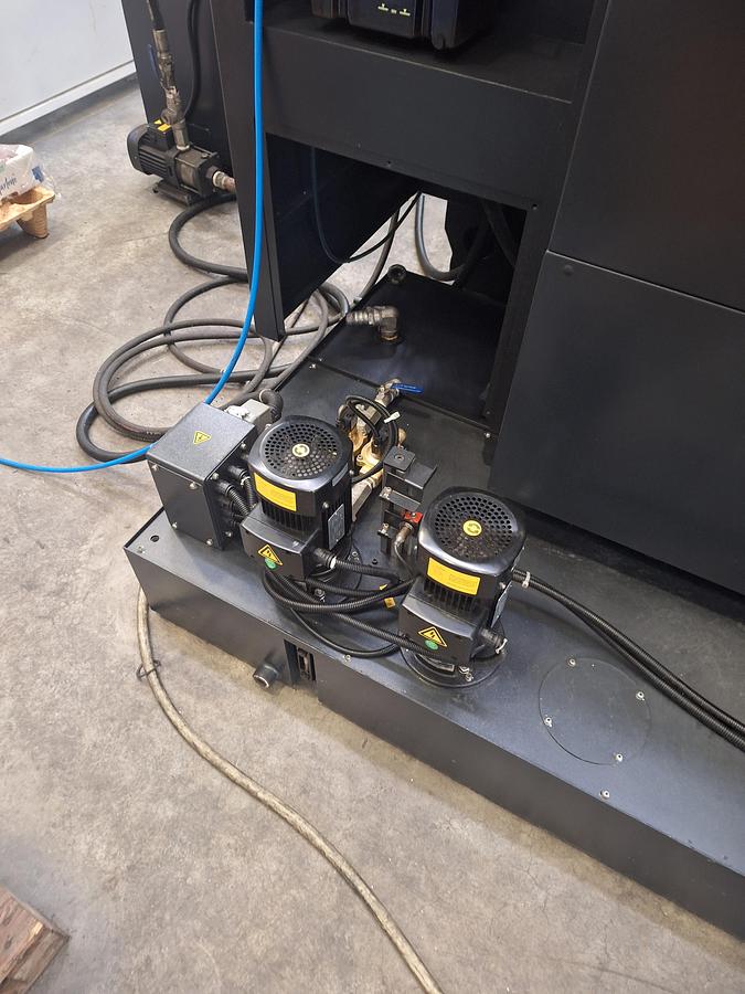 Usato CENTRO DI LAVORO NEWEY VM 1155 S USATO