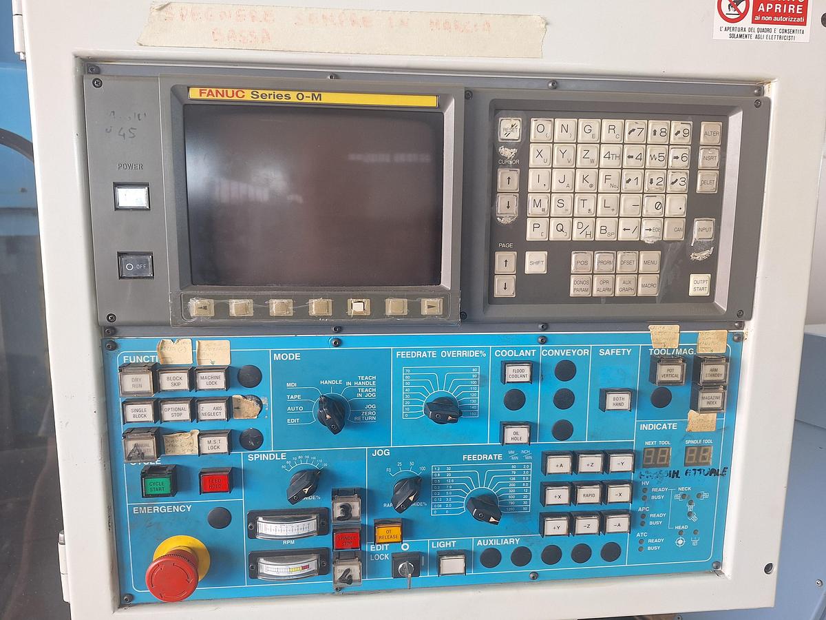 Usato CENTRO DI LAVORO SUPERMAX YCM-VMC-85A