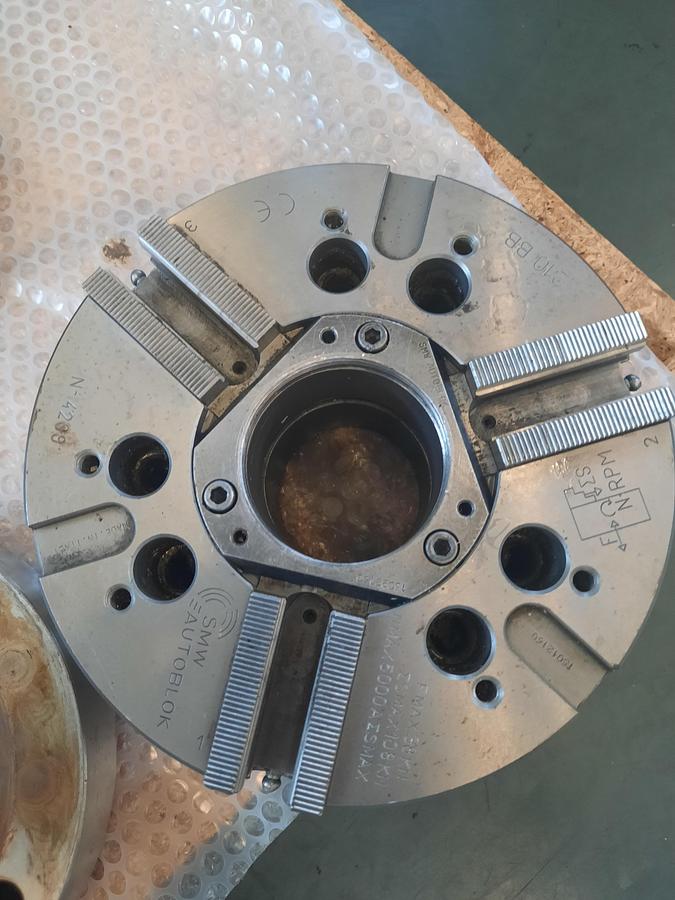 Usato TORNIO OKUMA LB 300 M