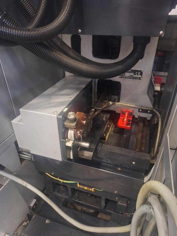 Usato ELETTROEROSIONE A FILO SODICK AQ 400 L 