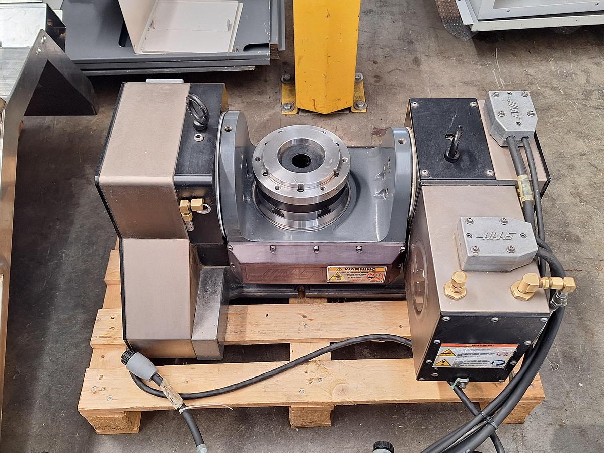Usato CENTRO DI LAVORO VERTICALE HAAS VF 3 SS