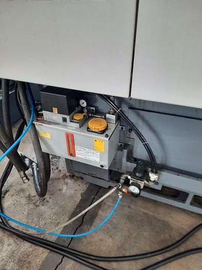 Usato TORNIO VERTICALE OKUMA & HOWA 2 SP – V 40