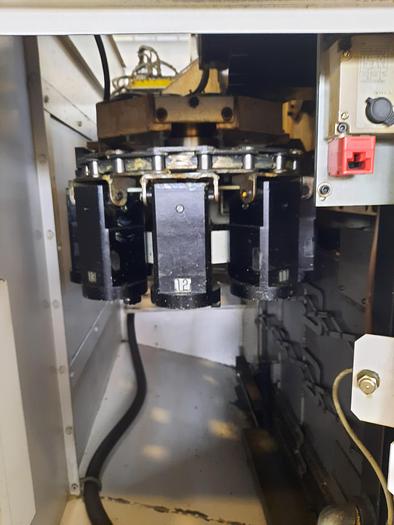 Usato CENTRO DI LAVORO VERTICALE OKUMA MB 56 VB USATO