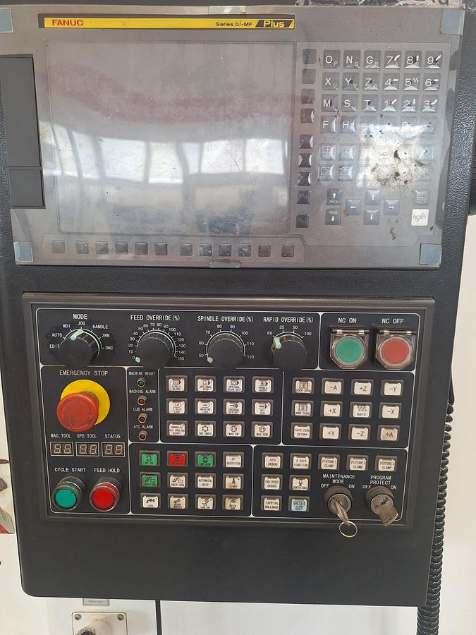 Usato CENTRO DI LAVORO NEWEY VM 1155 S USATO