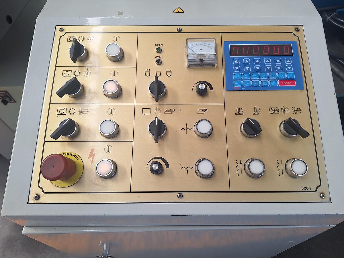 Usato RETTIFICA TANGENZIALE KENT KGS-63SD