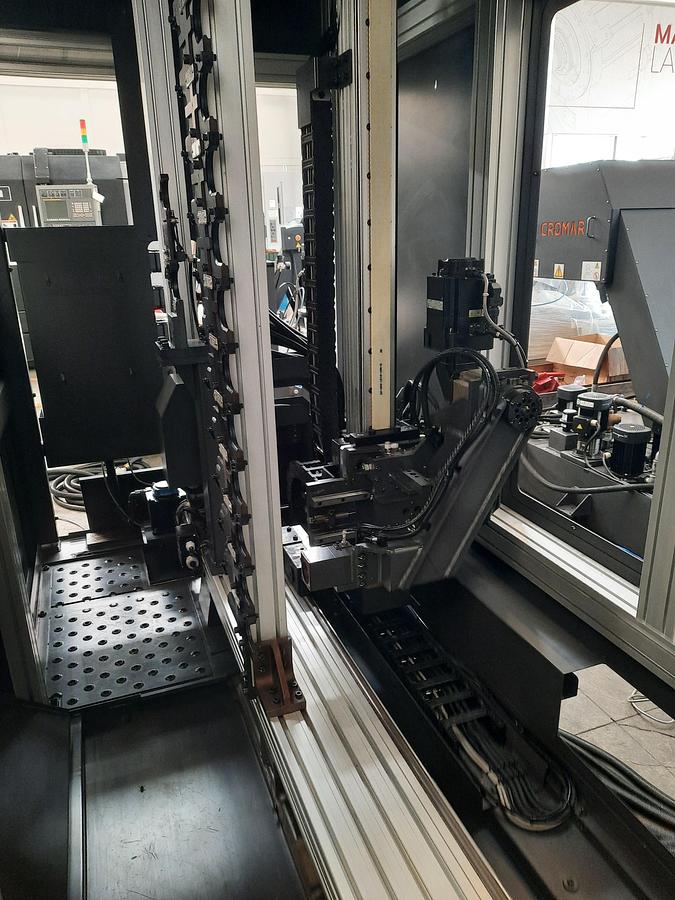 Usato CENTRO DI LAVORO OKUMA MU 6300 V-L 5 AXIS