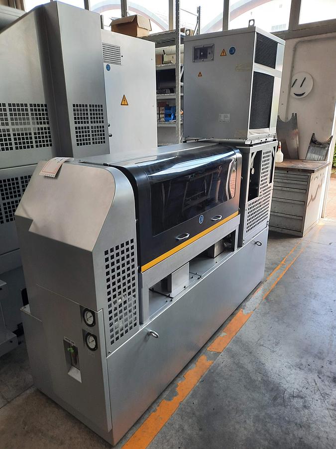 Usato Elettroerosione a filo SODICK AG400L