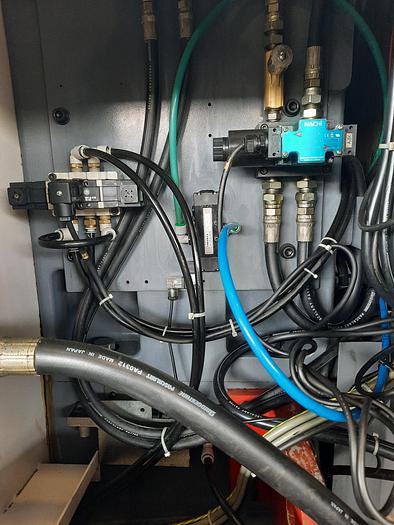 Usato TORNIO VERTICALE OKUMA & HOWA 2 SP – V 40