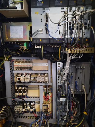 Usato CENTRO DI LAVORO VERTICALE OKUMA MB 56 VB USATO