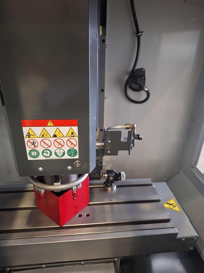 Usato CENTRO DI LAVORO HAAS SUPER MINIMILL SHOW ROOM