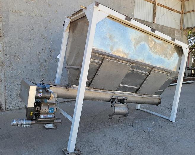 Used Hopper, 200 CF, S/st, 10' x 3'10" x 5'6", Auger Discharge #S744197