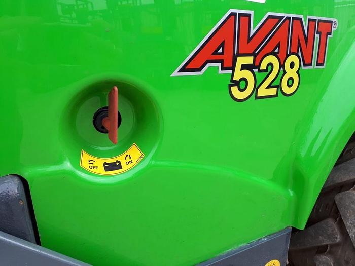 Used Avant 528