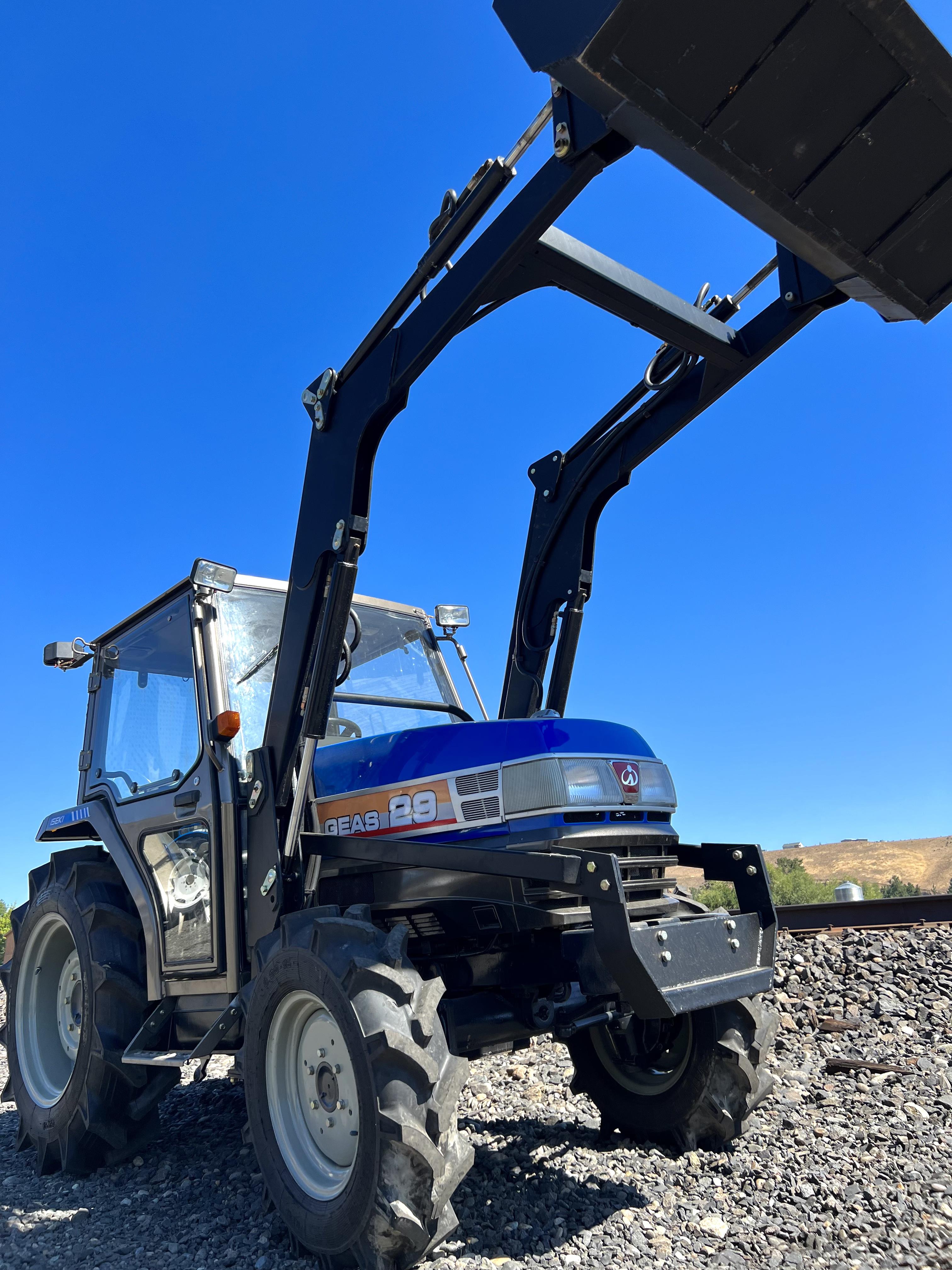 Refurbished Iseki Geas 29 Cab Tractor